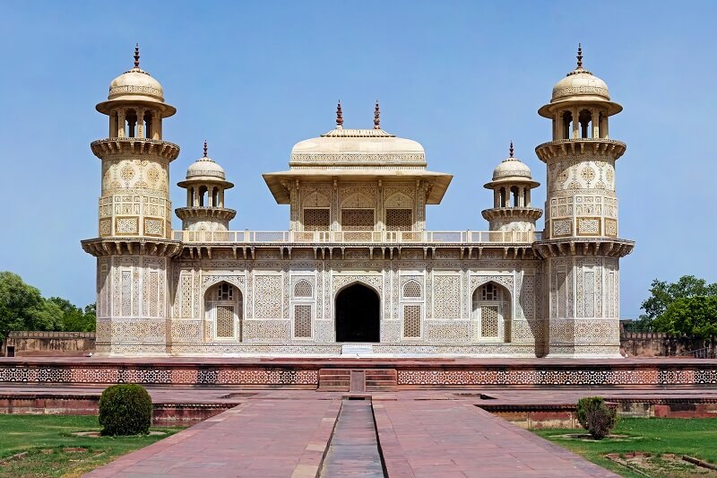 Tumba de Itimad-ud-Daulah, Agra