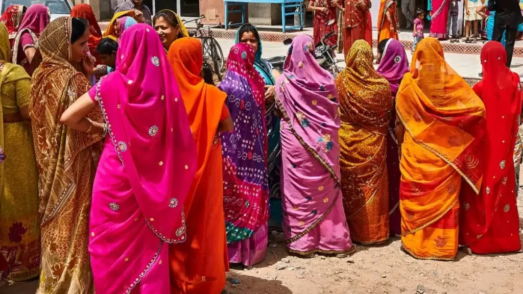 ¿Qué es el Sari? La prenda tradicional de las mujeres en la India