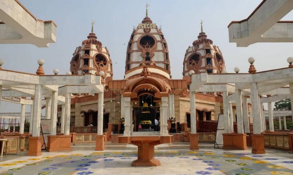 Templo ISKCON, Delhi: Historia, Aarti, Horarios y Consejos de Viaje