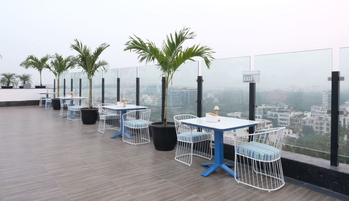 Ta Blu - Hotel Clarks Amer Restaurantes con Azotea en Jaipur