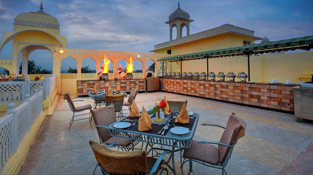 The Dining Room – The Tigress Resort