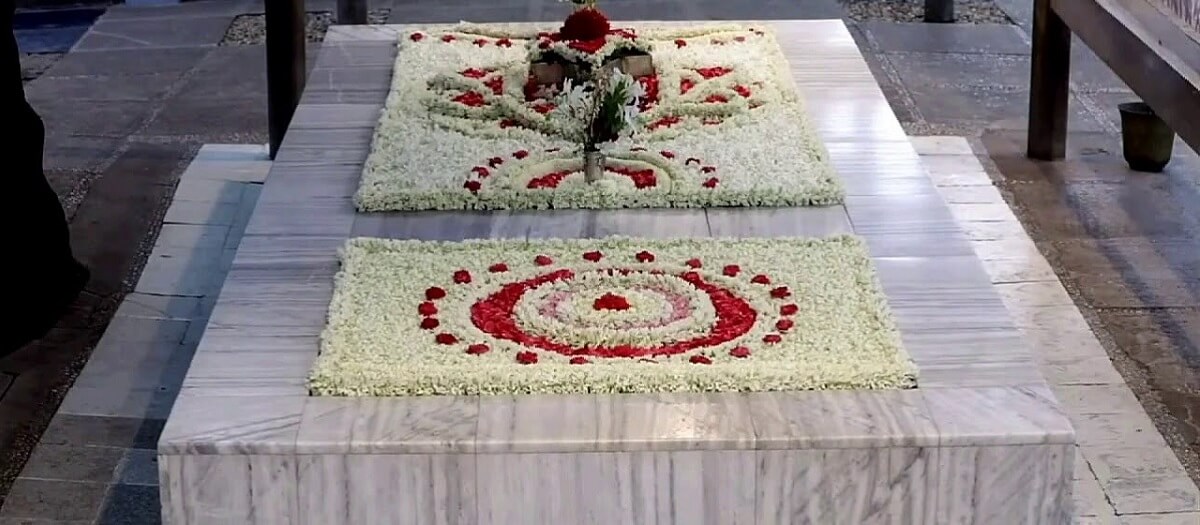 Samadhi de Sri Aurobindo y La Madre