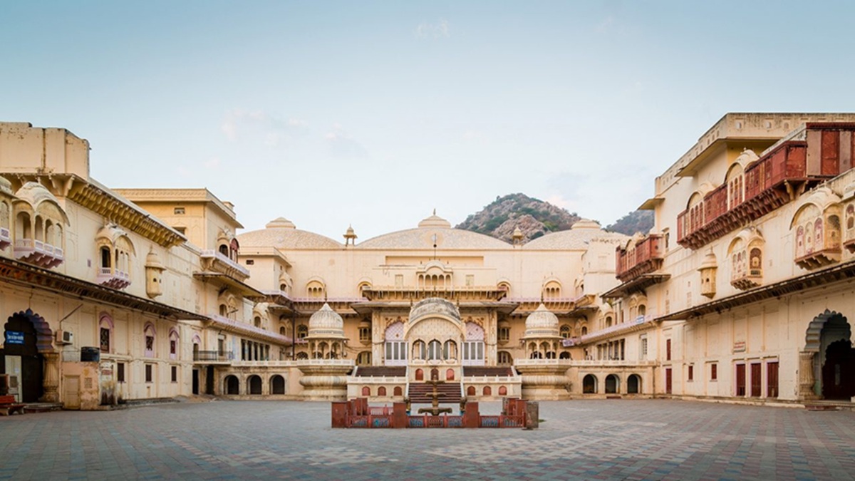 Pasear por el Palacio de la Ciudad (City Palace)