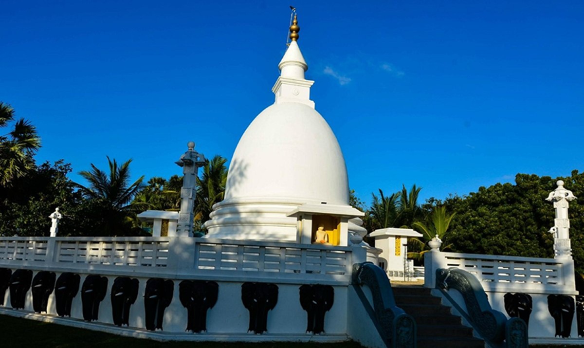 Visitar el Templo Dambakola Patuna Sangamitta