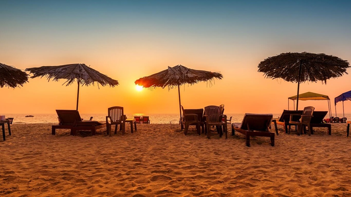 Hacer senderismo al atardecer en Chapora Fort y Reis Magos Fort