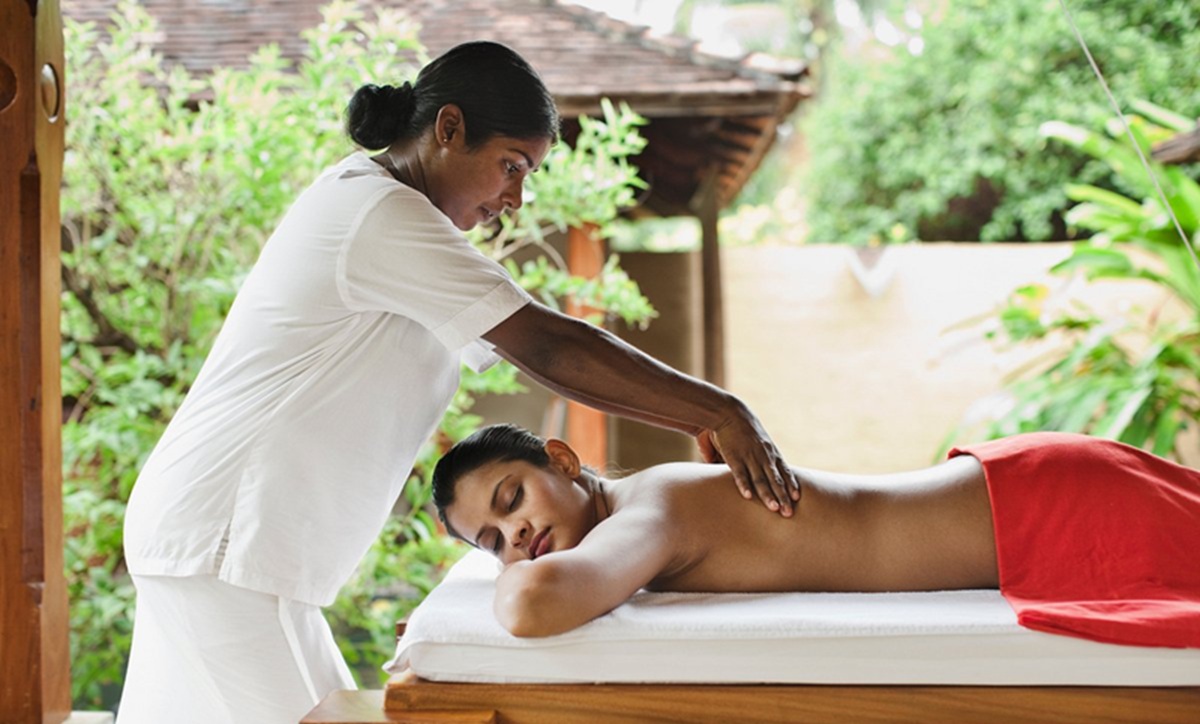 Relajarse con un masaje ayurvédico