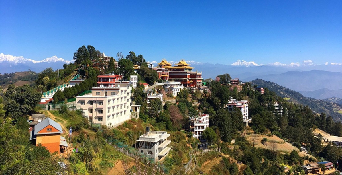 Disfrutar del amanecer sobre el Himalaya