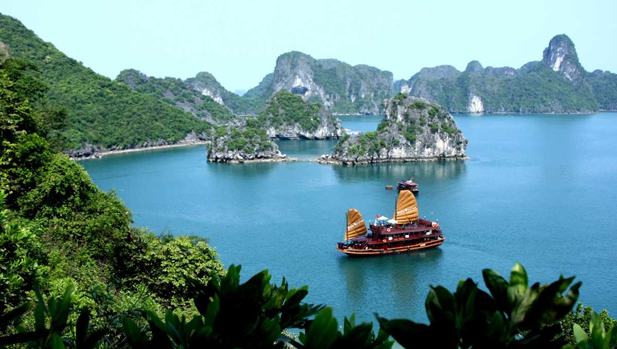 Cómo llegar a la Bahía de Halong