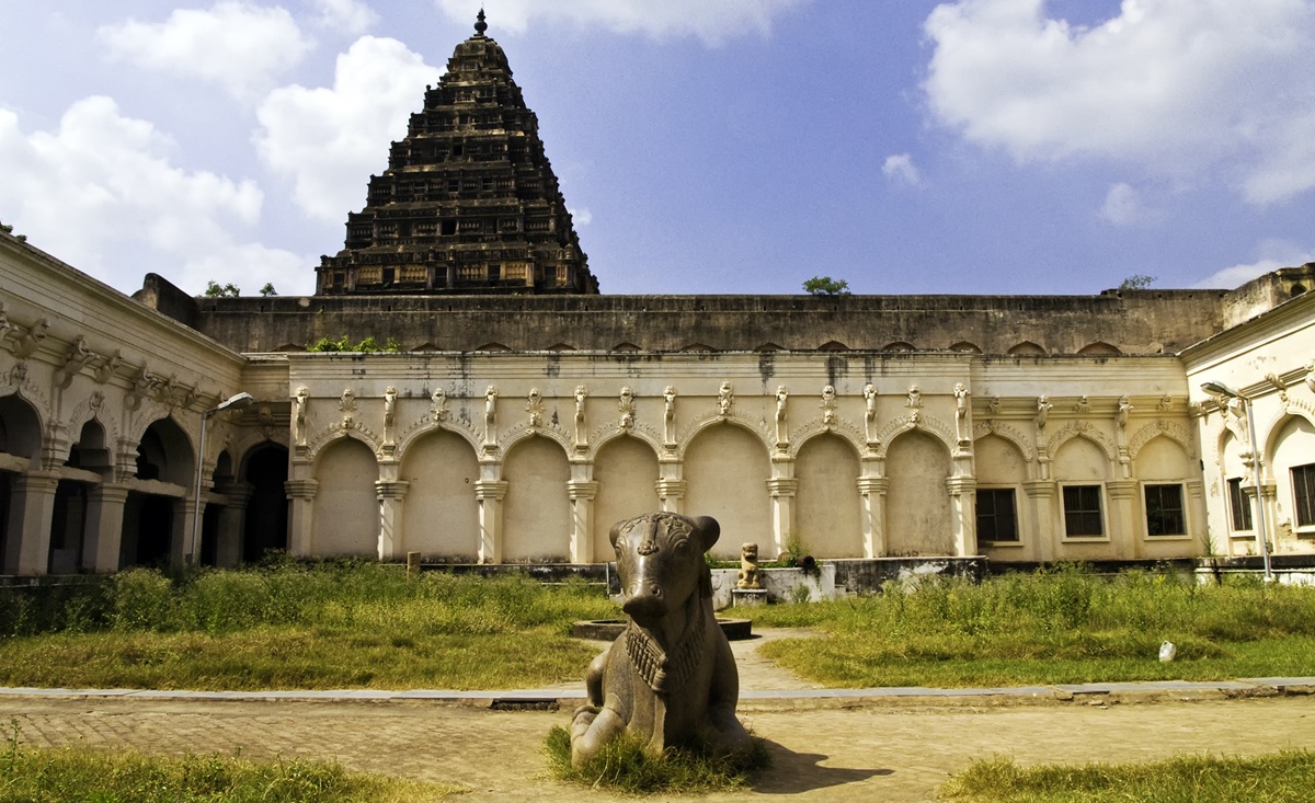 Palacio Real de Thanjavur – Historia viva entre patios antiguos