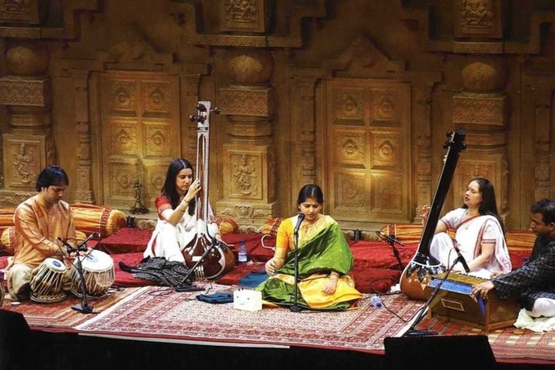 concierto de música clásica india en Varanasi