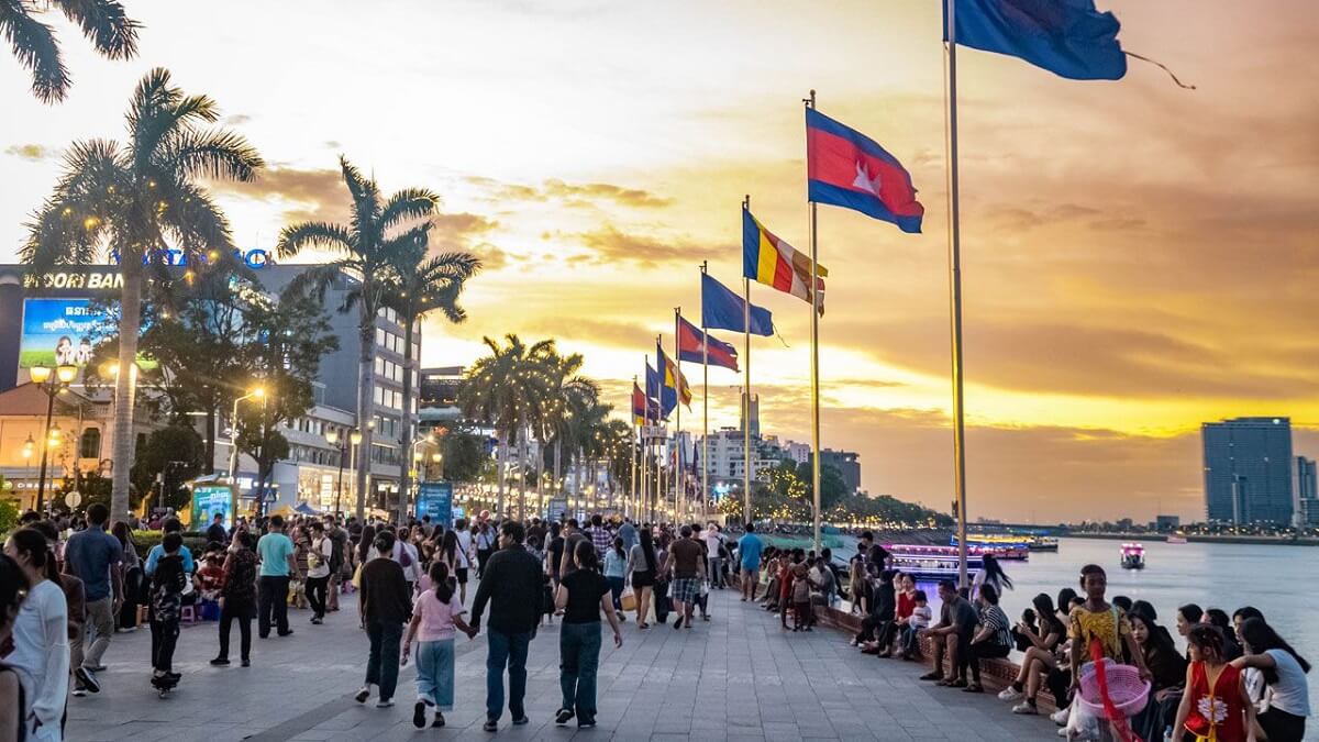 Pasear por el Riverside Phnom_Penh