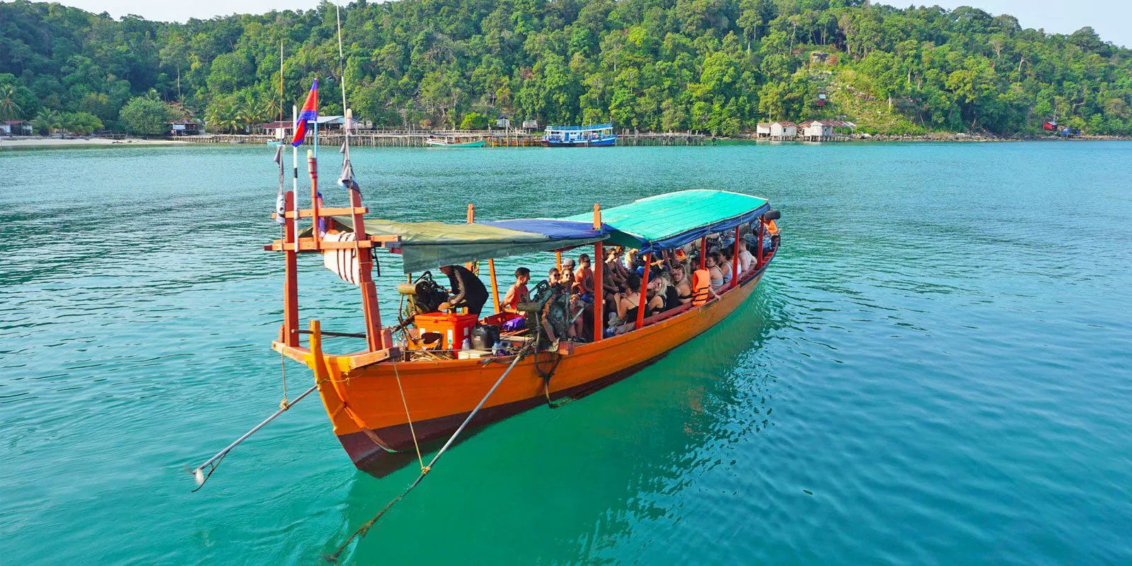 Llegada a Koh Rong durante una ruta de playa por Camboya