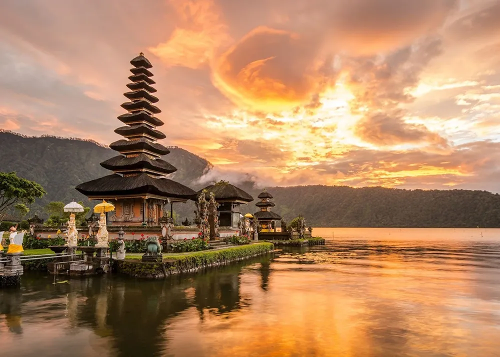 Viaje de 5 días por Bali y Ubud con templos arrozales y playa