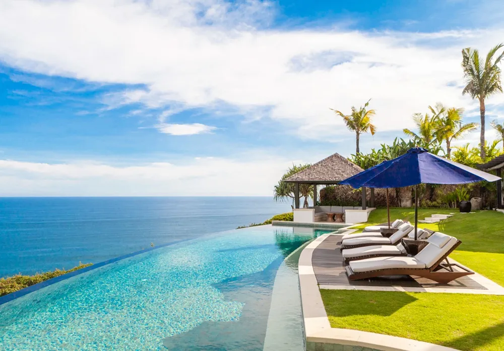 Salida de Bali al finalizar un viaje de diez días por Java y Bali