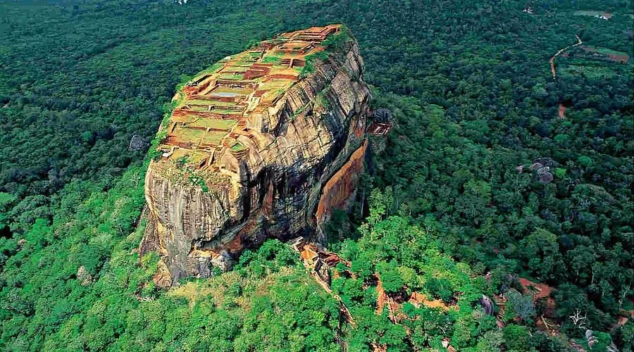Viajes a Dambulla y sus templos rupestres