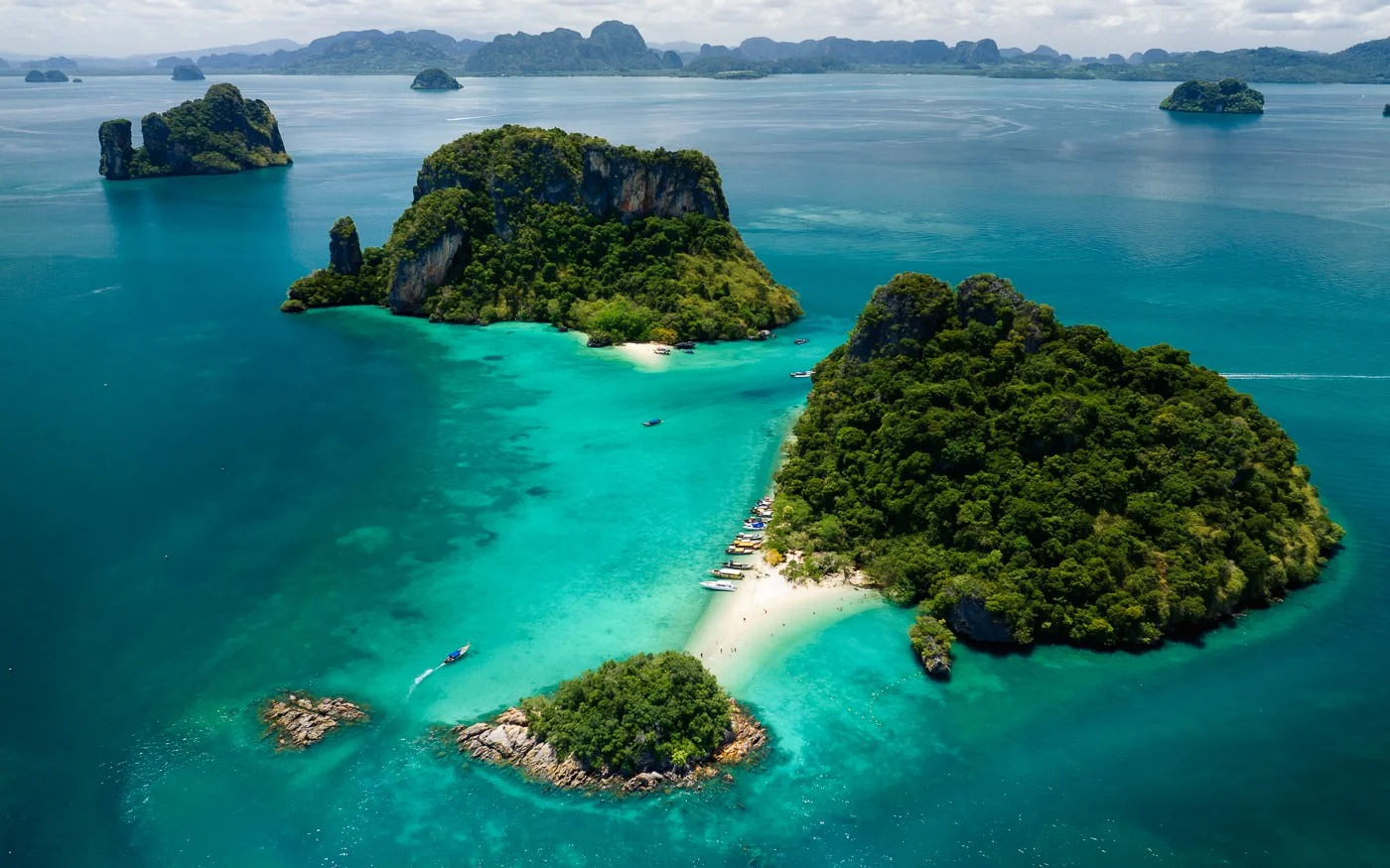Playas e islas de Krabi durante un viaje por el sur de Tailandia
