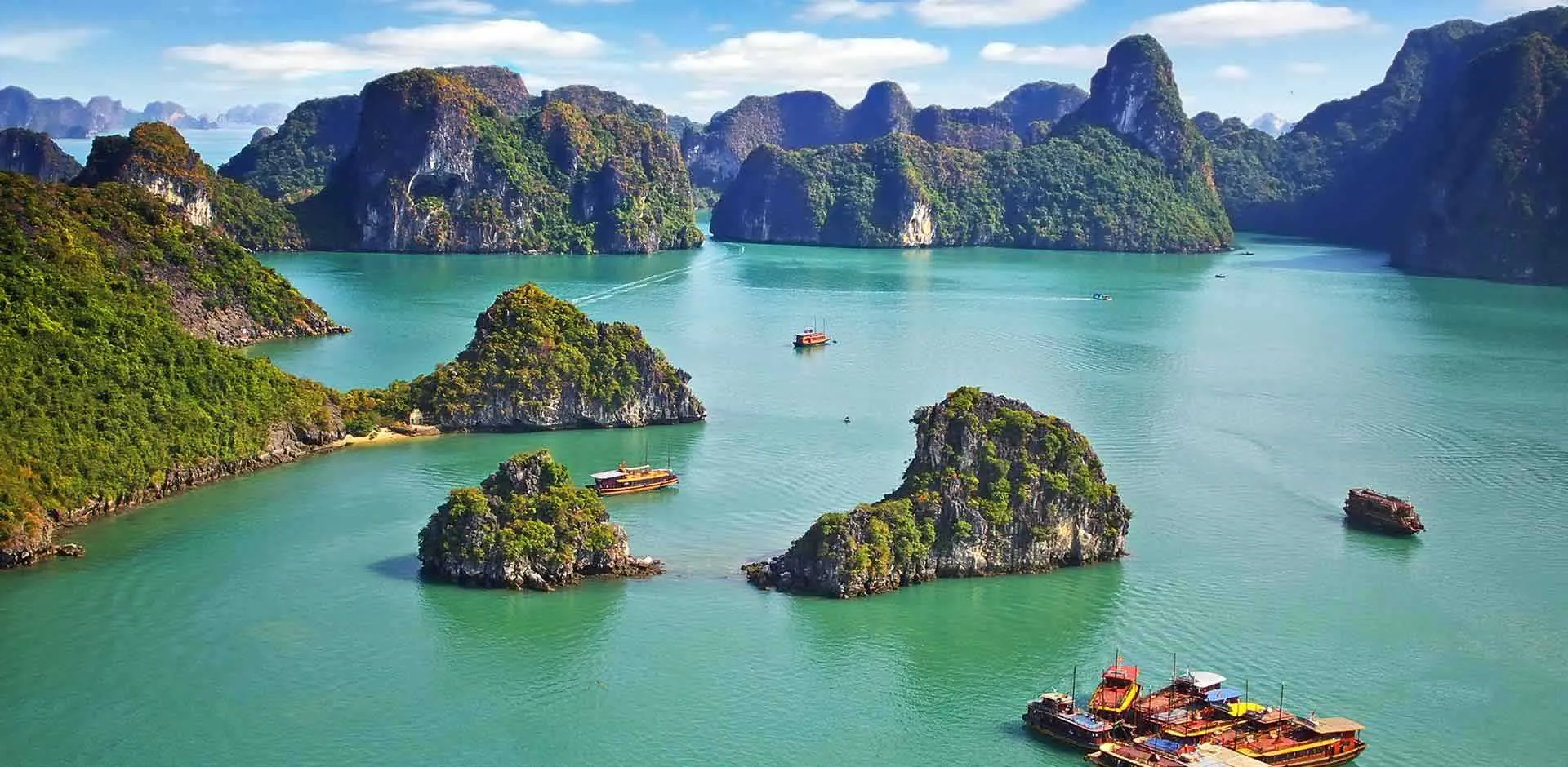 Bahía de Ha Long durante el viaje por Vietnam