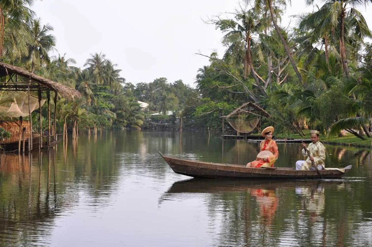 Salida de Ciudad Ho Chi Minh al finalizar un viaje familiar de doce días