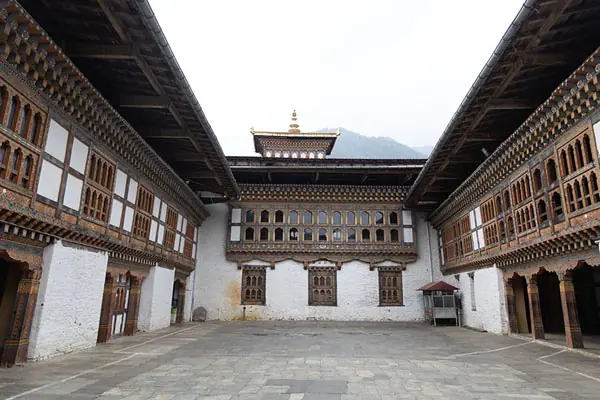 Lhuentse Dzong